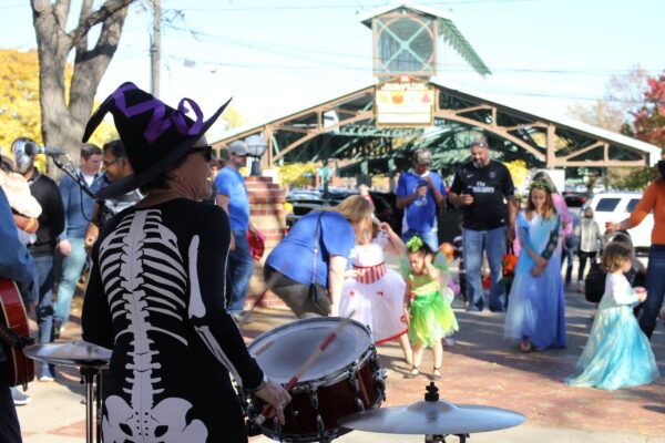 Trick or Treat in Downtown OP Trick or Treat in Downtown OP